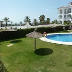 Jazmin Miraflores Seaview